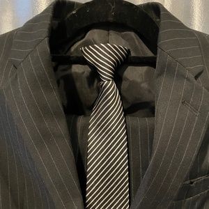 Boys  CHAPS  stripe suit +tie